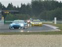 FIA GT : Jirka Janák ještě před ostrou premiérou Aston Martin DB9 rozbil a skončil