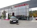 Dnes byl otevřen nový a největší showroom Autocentrum Dojáček v Praze