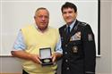 Polygon Most  navštívil policejní prezident Oldřich Martinů a předal mu plaketu
