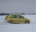 Smyky na letišti u Olomouce, únor 2010, foto Zd. Bartoš