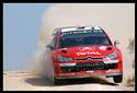 Obhájce Sébastien Loeb před šotolinovou Sardínií