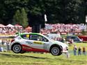IRC 2007 v cíli. Vyhrál Španěl García Ojeda ( Peugeot 207 S2000).