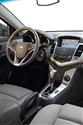 cruze_interior_02.jpg