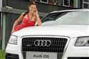 Audi Q5 a krásná Miss Jana Doležalová