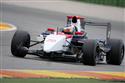 Agresivní příslušník ochranné služby autodromu při testování zranil Filipa Salaquardu.