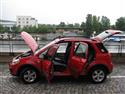 Test modernizované Suzuki SX4 ve verzi 4x4 s benzinovým motorem.