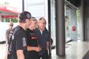 Dvojnásobný vítěz Dakaru Jean Louis Schlesser na Autosalonu 2011 v Brně