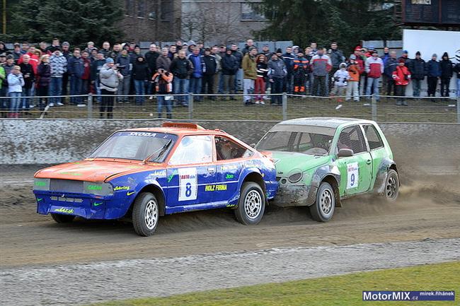 Okruhový závodník Filip Sládečka při premiéře na rozbahněné Autoslide nezklamal
