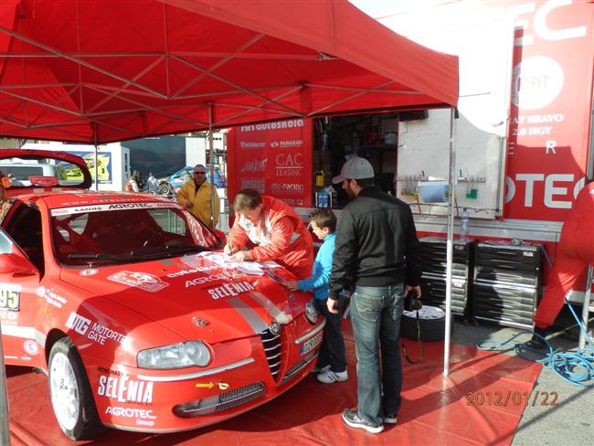 Martin Rada s Jardou Jugasem zlatí ve třídě 8 na soutěži MS - Monte 2012