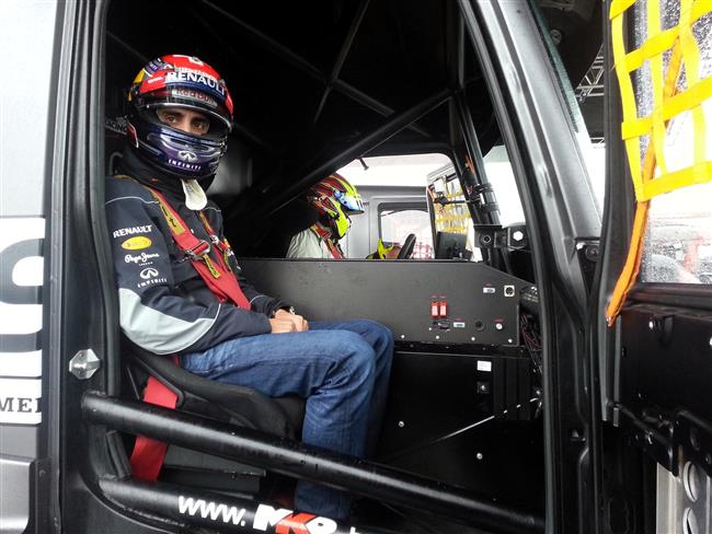 Tahač MKR si zkusil i pilot Formule 1
