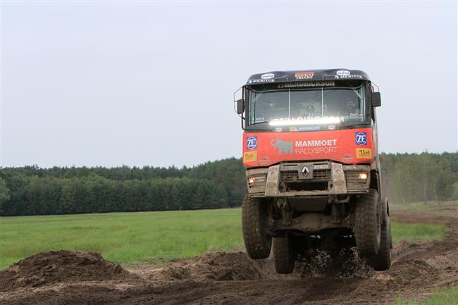 Závada zhatila šanci na obhajobu vítězství v Rally OiLibya