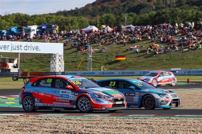 Hyundai Janík Motorsport je nejlepším týmem v TCR Eastern Europe