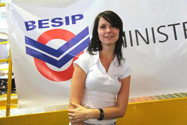 Autosalon § Autotec Brno 2010 a krásné kočičky objektivem M. Knedly sen.