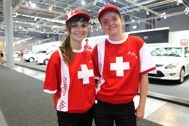 Autosalon § Autotec Brno 2010 a krásné kočičky objektivem M. Knedly sen.
