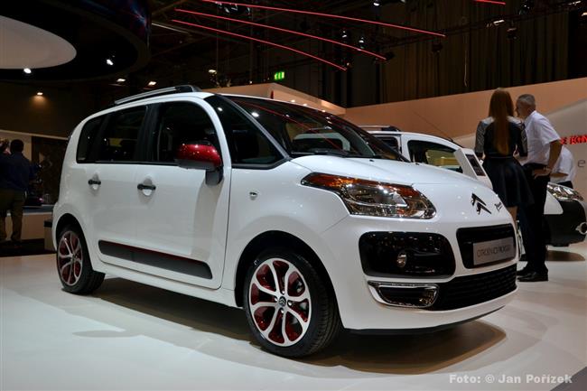 Autosalon Brno 2011 objektivem Jana Pořízka