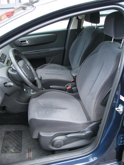 Test  vozu Citroen C4 v pěti dveřovém provedení SX Pack 1,6 VTI
