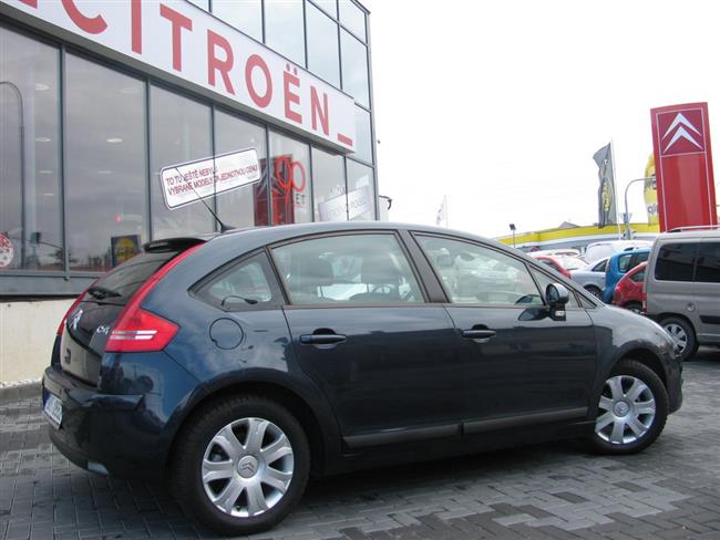 Test  vozu Citroen C4 v pěti dveřovém provedení SX Pack 1,6 VTI