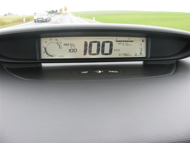 Test  vozu Citroen C4 v pěti dveřovém provedení SX Pack 1,6 VTI