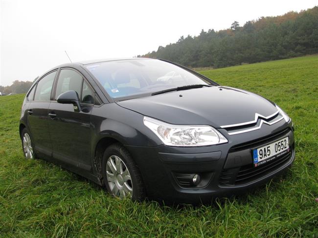 Test  vozu Citroen C4 v pěti dveřovém provedení SX Pack 1,6 VTI