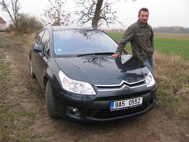 Test  vozu Citroen C4 v pěti dveřovém provedení SX Pack 1,6 VTI