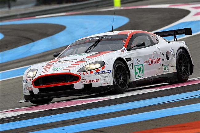 Tom Enge, Christoffer Nygaard a Stefan Mcke s Astonem Martin DBR9 pojedou ve Spa.