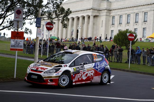 Martin Prokop s Janem Tomnkem a s Fordem Fiestou S2000 tet tak na Novm Zlandu