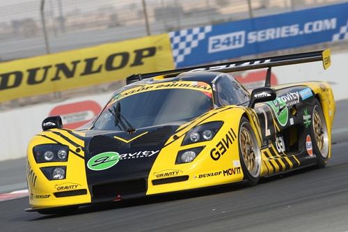 Dunlop 24h Dubai 2011: Posdka Tome Engeho odstartuje v Dubaji z druh ady