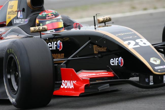 Český tým Gravity a závod F Renault  na Nurburgringu 2011