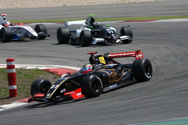Český tým Gravity a závod F Renault  na Nurburgringu 2011