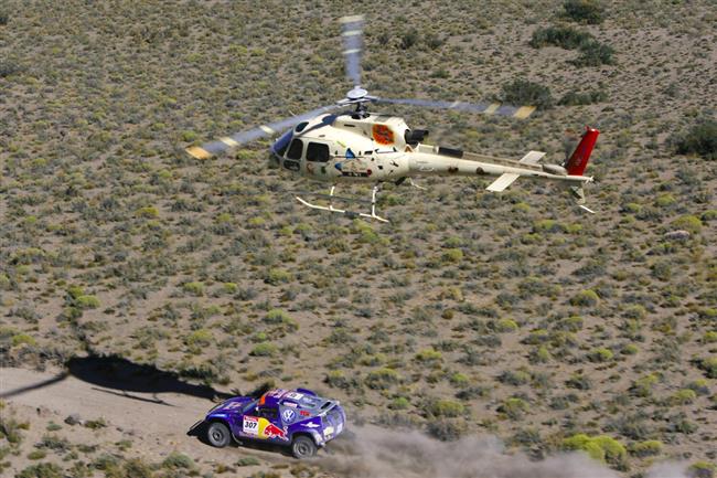 Dakar 2009: Pro dosud veoducho panla Carlose Sainze leton Dakar skonil pdem do rokle !!!