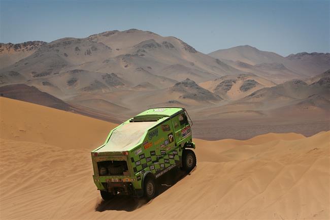 Vzpomínky na Dakar 2009 objektivem fotografů týmu  Marka Spáčila