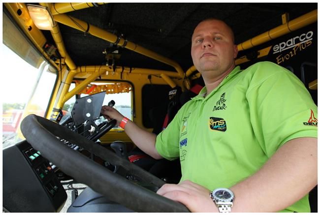 Vzpomínky na Dakar 2009 objektivem fotografů týmu  Marka Spáčila