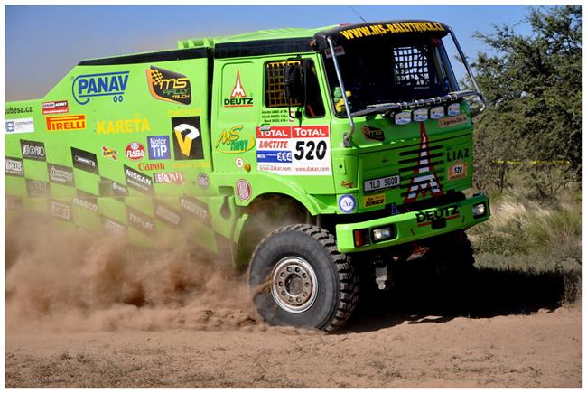 Vzpomínky na Dakar 2009 objektivem fotografů týmu  Marka Spáčila