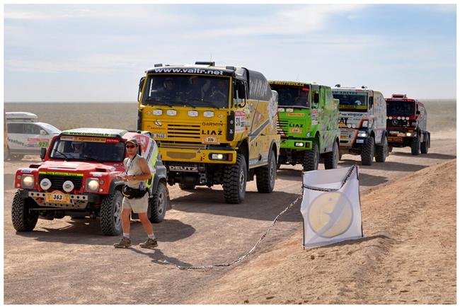 Vzpomínky na Dakar 2009 objektivem fotografů týmu  Marka Spáčila