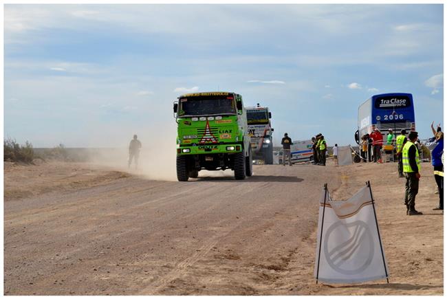 Vzpomínky na Dakar 2009 objektivem fotografů týmu  Marka Spáčila