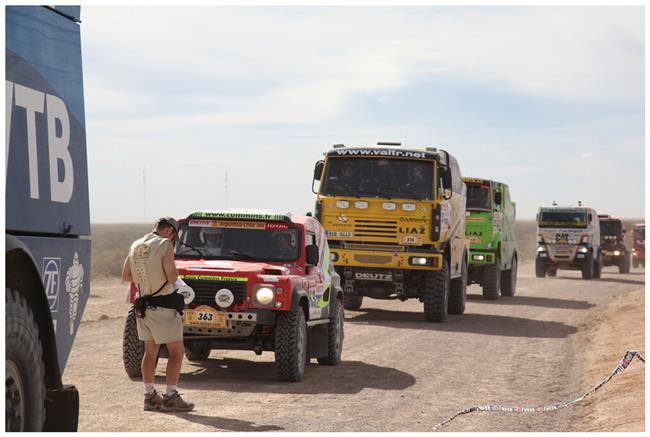 Vzpomínky na Dakar 2009 objektivem fotografů týmu  Marka Spáčila