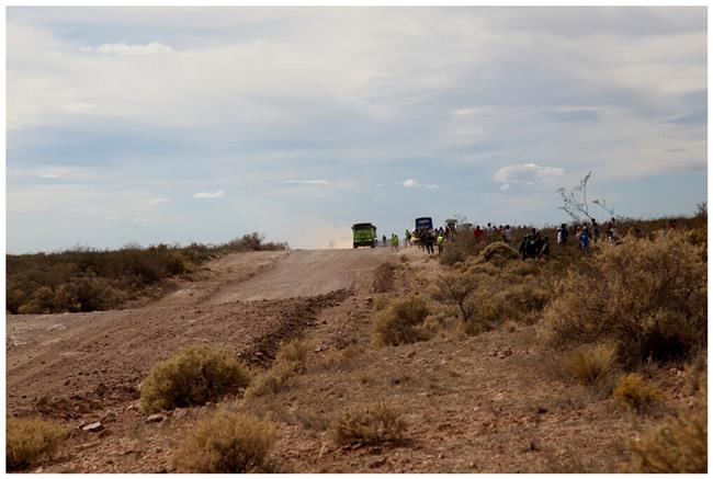 Vzpomínky na Dakar 2009 objektivem fotografů týmu  Marka Spáčila