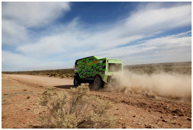 Vzpomínky na Dakar 2009 objektivem fotografů týmu  Marka Spáčila