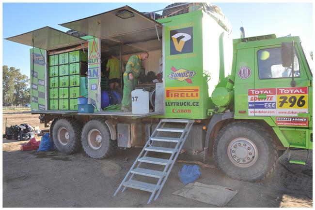 Vzpomínky na Dakar 2009 objektivem fotografů týmu  Marka Spáčila