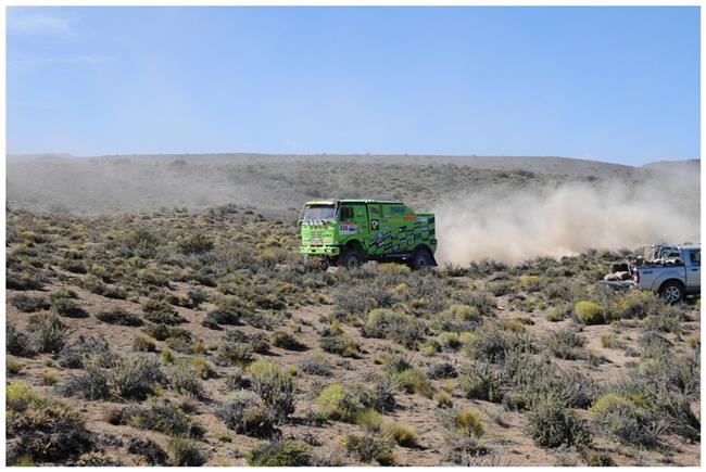 Vzpomínky na Dakar 2009 objektivem fotografů týmu  Marka Spáčila