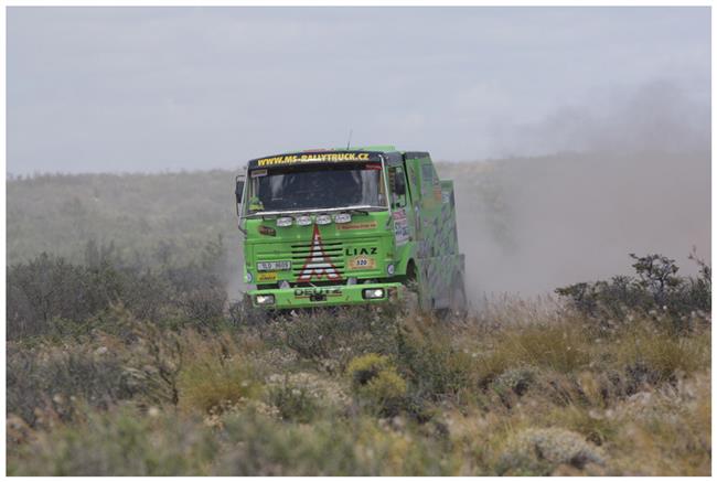 Vzpomínky na Dakar 2009 objektivem fotografů týmu  Marka Spáčila