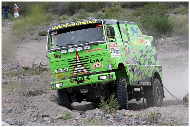 Vzpomínky na Dakar 2009 objektivem fotografů týmu  Marka Spáčila