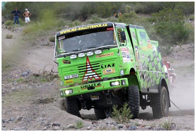 Vzpomínky na Dakar 2009 objektivem fotografů týmu  Marka Spáčila