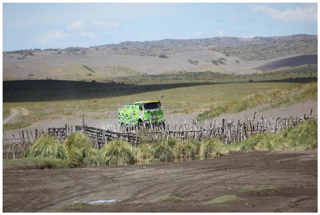 Vzpomínky na Dakar 2009 objektivem fotografů týmu  Marka Spáčila