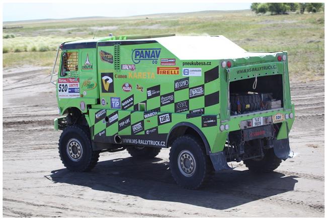 Vzpomínky na Dakar 2009 objektivem fotografů týmu  Marka Spáčila