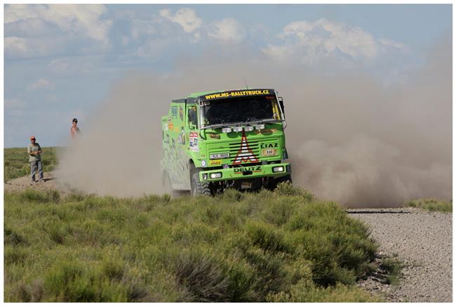 Vzpomínky na Dakar 2009 objektivem fotografů týmu  Marka Spáčila