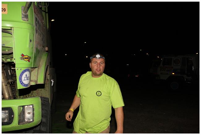 Vzpomínky na Dakar 2009 objektivem fotografů týmu  Marka Spáčila