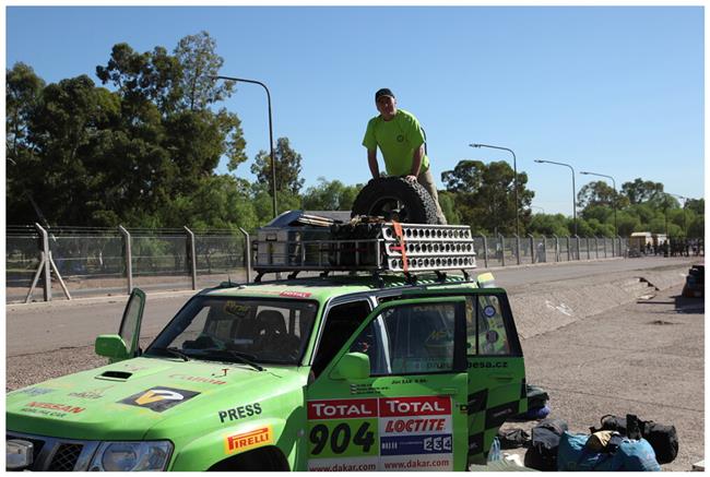 Vzpomínky na Dakar 2009 objektivem fotografů týmu  Marka Spáčila