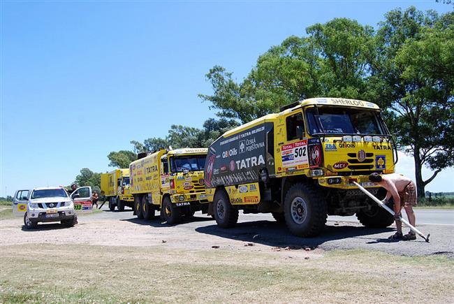 Dakar 2009: Loprais team v bivaku atd, foto tmu