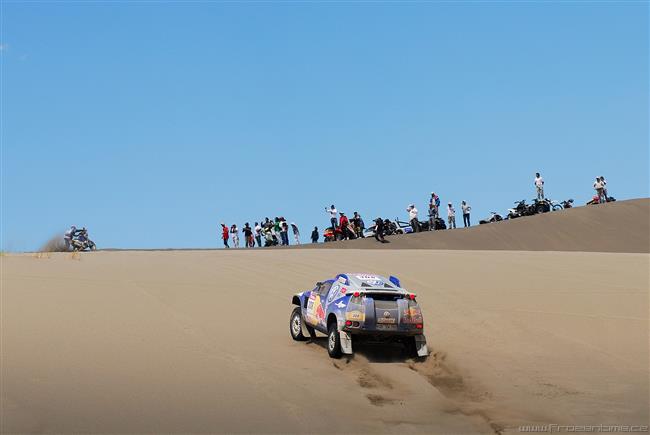 Drav a oblben Robby Gordon na Dakar 2010 s gigantickou asistenc Freightliner